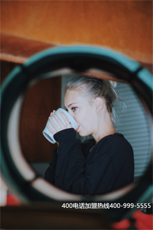 (移動公司400電話是多少)(400電話多少錢一年?)