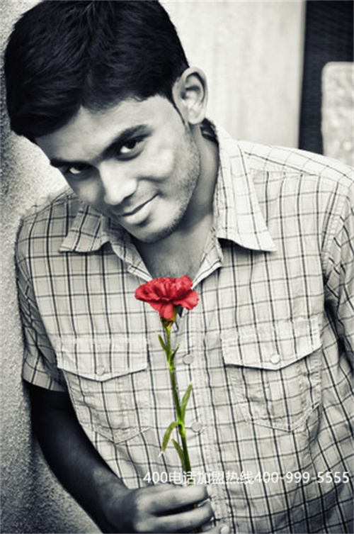 (400電話辦理的公司)(400電話辦理幫助企業提升服務質量)